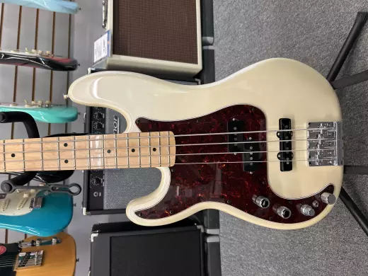 Fender - 014-7463-323 3